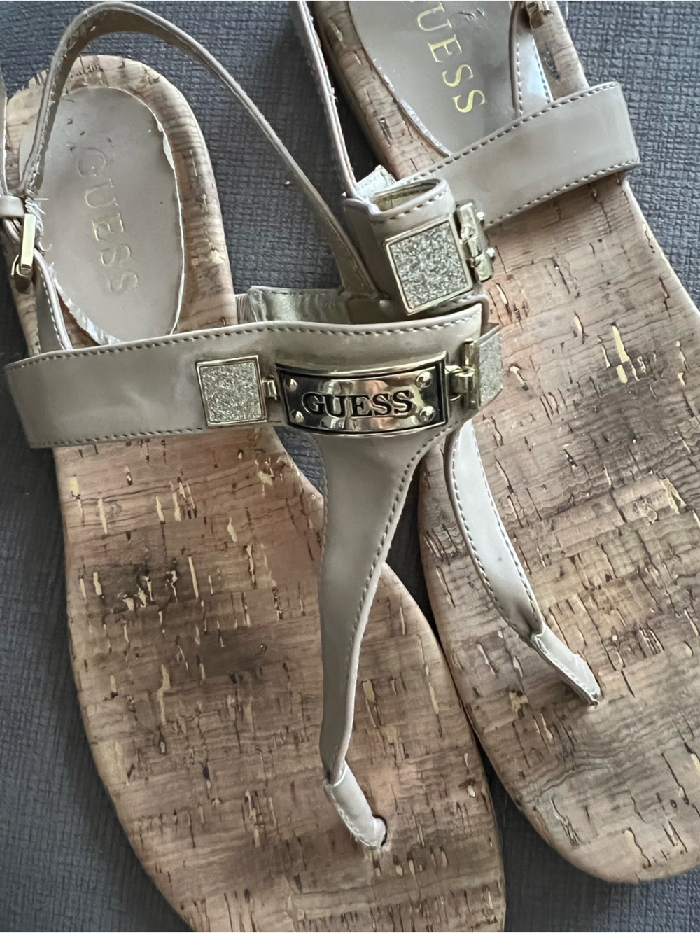 GUESS Taupe Leather Thong Sandals with Gold Logo, size 9